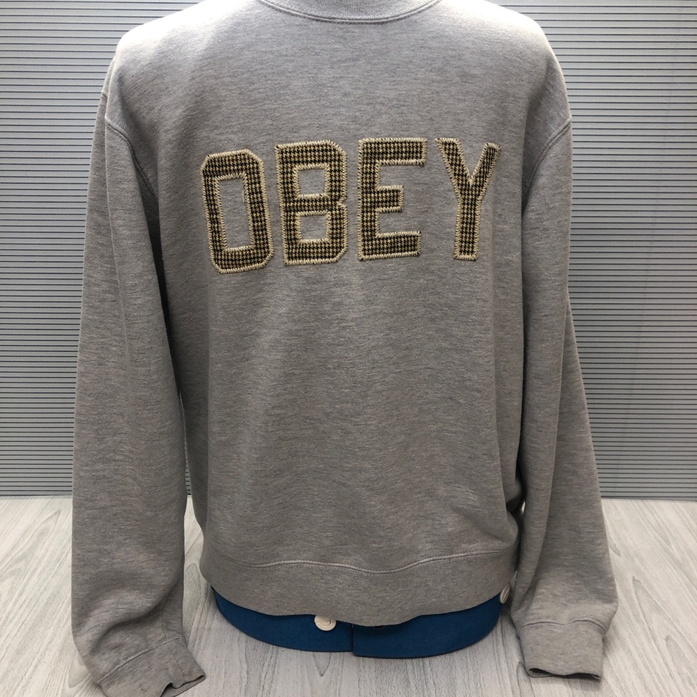 OBEY Crew Neck Sweater - Women’s Size Small - Light Grey- In very good condition
